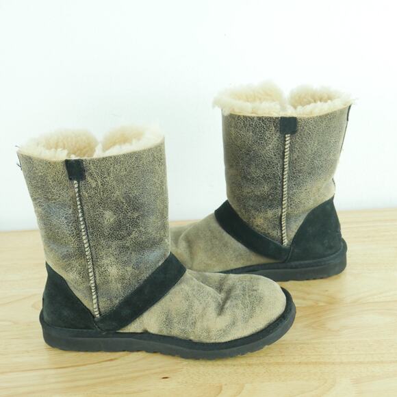 Ugg Size 8 Boots Dylan Short Buckle Suede Shearling Distressed Boho Grunge - Picture 7 of 11